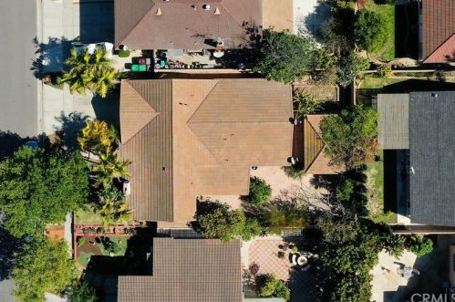 2218 San Lorenzo Ave, Santa Ana CA 92704-6039 exterior