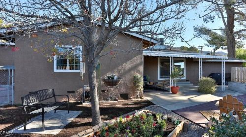 2902 El Caminito, Glendale CA 91214-2005 exterior