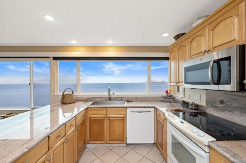 47-025 Kamehameha Hwy, Kaneohe, HI 96744-0040