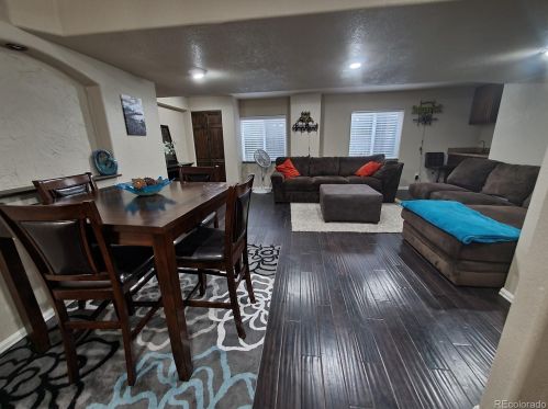 5273 Nepal Way, Aurora CO  80015-6441 exterior