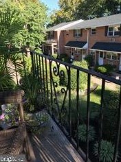 340 Woodlawn Ter, Camden, NJ 08108-1643
