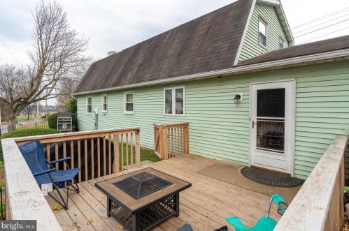 21 Rohrerstown Rd, Lancaster, PA 17603-2228