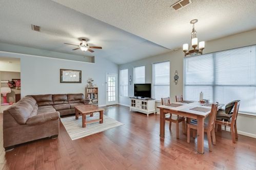 5724 Northfield Dr, Fort Worth TX  76179-3750 exterior