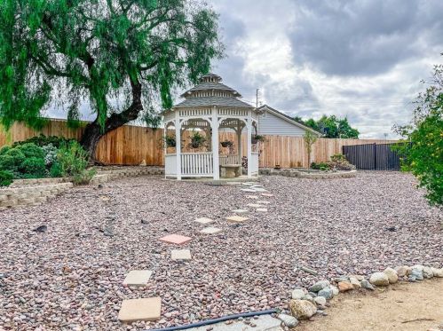 17921 Cole Ave, Riverside CA  92508-9728 exterior