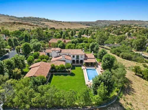 50 Golden Eagle, Irvine CA  92603-0308 exterior