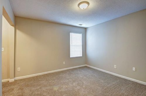 2249 Charleston Pointe, Atlanta GA  30316-3018 exterior