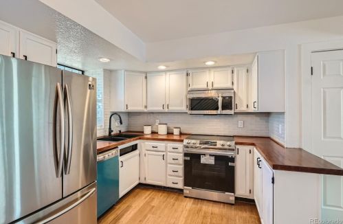 17121 Ford Dr, Aurora CO  80017-3203 exterior