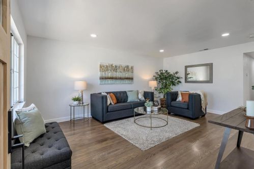 387 Smithwood St, Milpitas CA  95035-4126 exterior