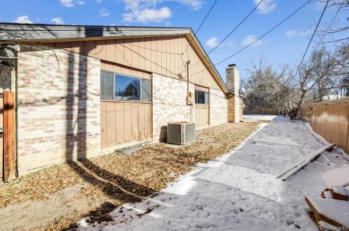 652 Magnolia St, Denver CO  80220-6036 exterior