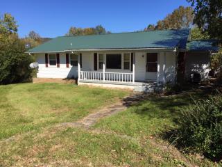 139 Copper Creek Rd, Clinchport, VA 24244-2921