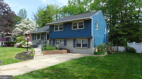 1217 Chesterfield Rd, Tavistock, NJ 08033-3614