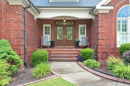 141 Carmel Ridge Rd, Holly Springs, GA 30114-7635