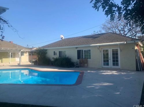 821 Fenimore Ave, Covina, CA 91723-1030