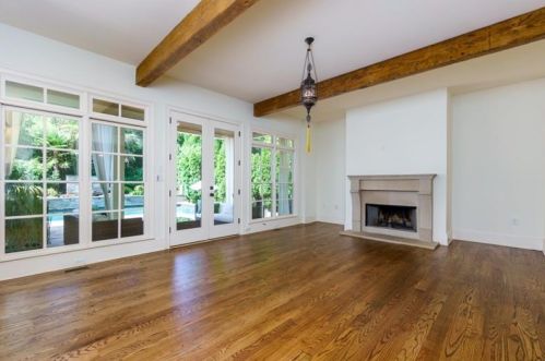 3992 Arden Way, Atlanta GA  30342-3950 exterior