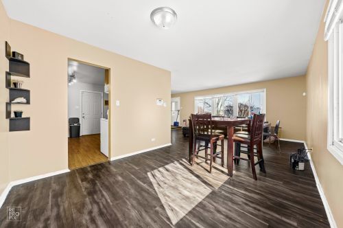 18020 Juneway Ct, Country Club Hills, IL 60478-5128