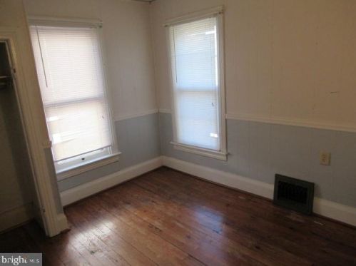 320 Middle St, Hanover PA 17331-3746 exterior