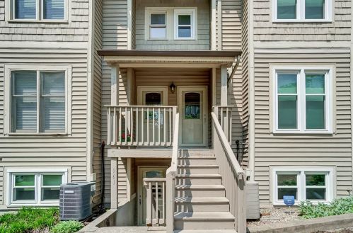 959 Auburnview Dr, Cincinnati, OH 45206-2582