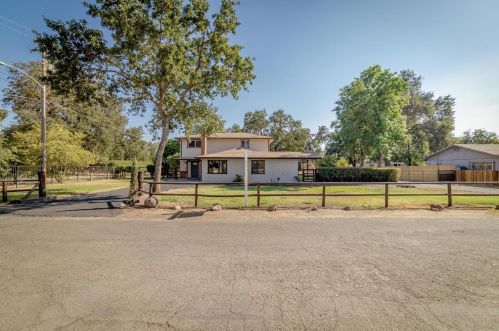 740 K St, Rio Linda, CA 95673-3425