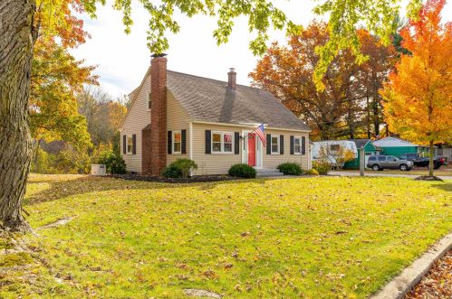 4 Archery Ln, Nashua, NH 03060-4812
