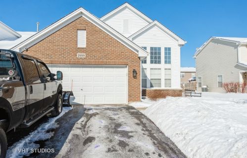 1888 Spinnaker St, Pingree Grove, IL 60140-2088
