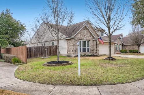 1000 Hometown Pkwy, Uhland, TX 78640-5715