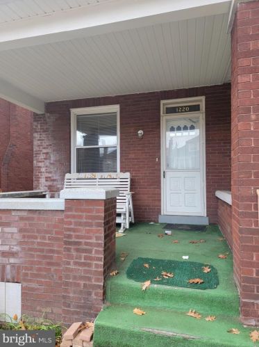 1220 16th St, Harrisburg, PA 17103-1221
