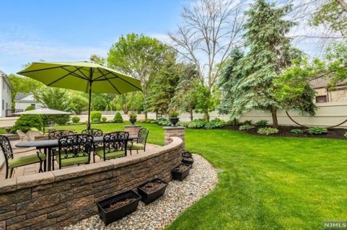 4 Morgan Ct, Dover NJ  07869-1445 exterior