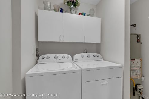 17 Rawson Cir, Tinton Falls NJ 07712-2579 exterior