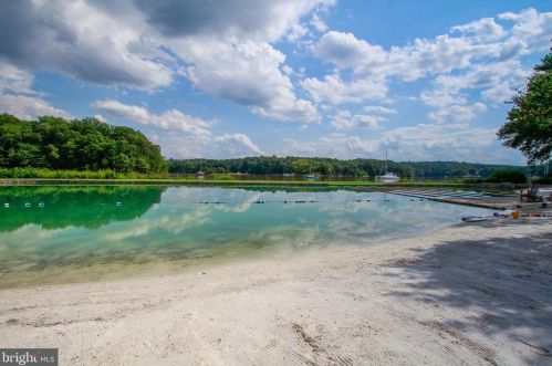 414 Ben Oaks Dr, Severna Park MD 21146-2207 exterior