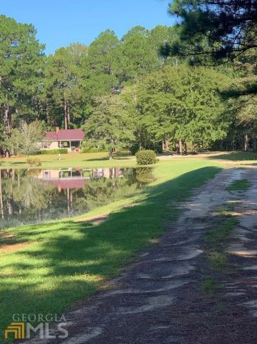 2083 Midway Church Rd, Soperton, GA 30457-5759