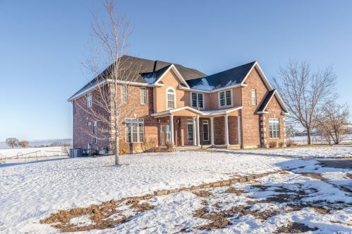 2335 Vernal Ave, Vernal, UT 84078-9519