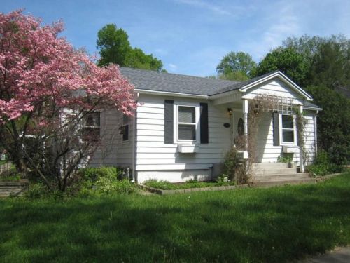 502 Cottage Grove Ave, Urbana, IL 61802-4423