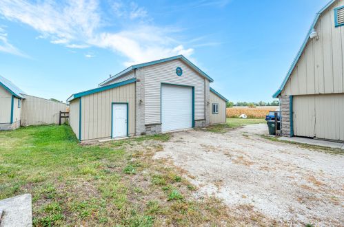 15346 Quigley Rd, Sycamore IL  60178-8362 exterior