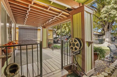 408 Mount Everest Ct, Modesto, CA 95358-6362