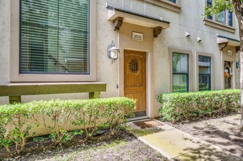 3034 Carmel St, Dallas, TX 75204-6121