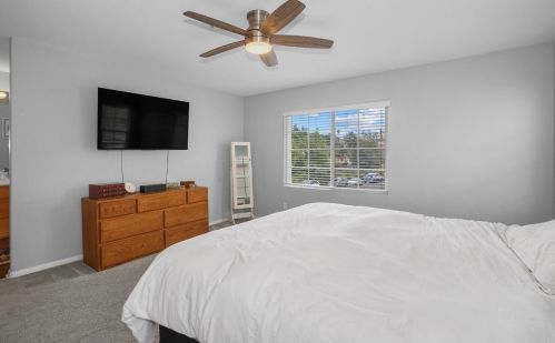 812 Daybreak Pl, Vista CA  92084-3347 exterior