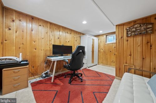 1614 Tilton Dr, Silver Spring MD 20902-4010 exterior