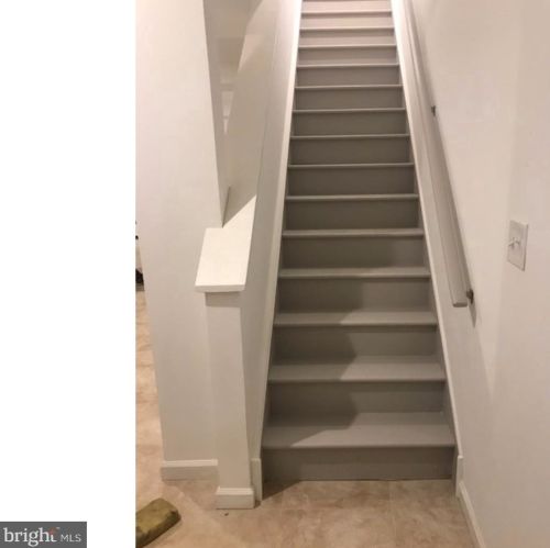 1002 Fairmount Ave, Philadelphia, PA 19123-1901