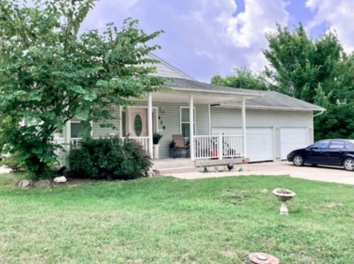 428 Saint Joseph St, Herculaneum, MO 63048-1114