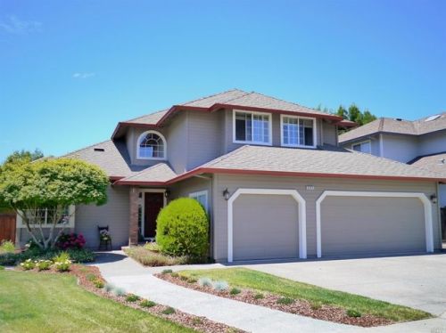 9203 Magnolia Way, Windsor, CA 95492-8366