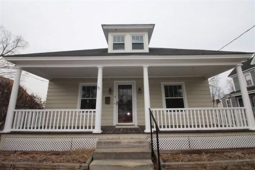 14 Lincoln Ave, Nashua, NH 03060-5108