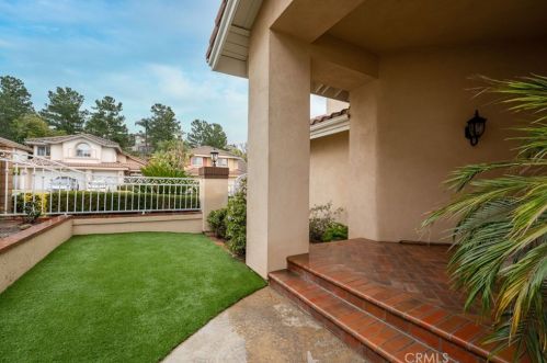 405 Laureltree Dr, Anaheim CA  92808-1648 exterior