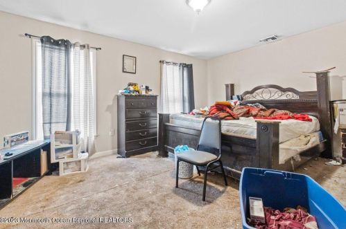 1317 Washington Ave, Tinton Falls NJ 07701-5760 exterior