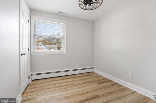 347 Ardmore Ave, Tavistock NJ  08033-1001 exterior