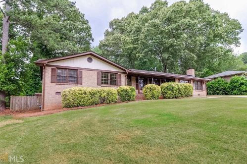 1291 Stephens St, Lilburn, GA 30047-4353
