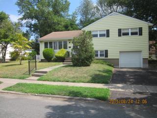 113 Summit Ave, Dumont, NJ 07628-1344