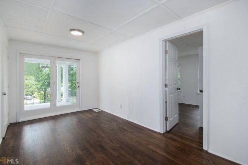 3247 Fulton St, Atlanta GA  30354-2401 exterior