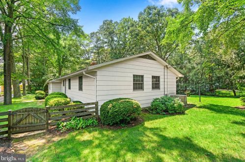 26 Sunset Dr, Severna Park MD 21146-3230 exterior