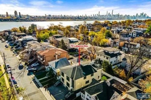 70 Lafayette Ave, Cliffside Park, NJ 07010-3104