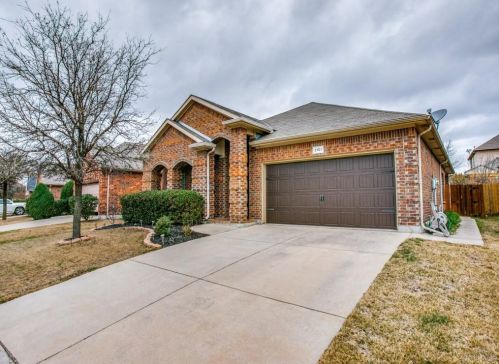 2101 Laurel Forest Dr, Fort Worth, TX 76177-3508